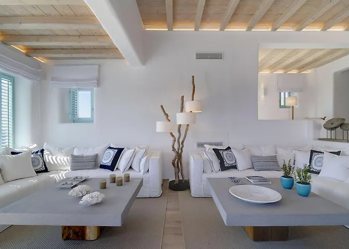 Bluebird Seabird * Mykonos Town